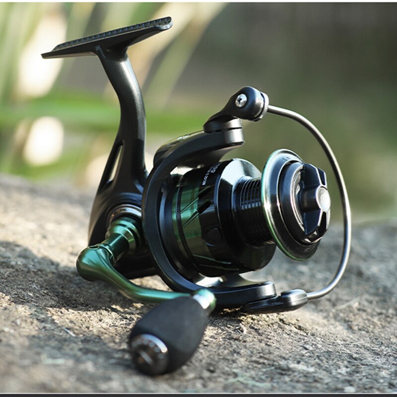 Single Handle Grip Deep Spool Spinning Reel